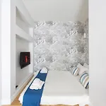 Lake, Center & Lakefront Apartament *