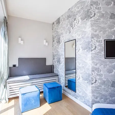 Lake, Center & Lakefront דירה