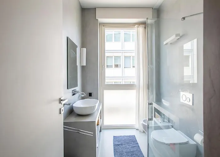 Lake, Center & Lakefront דירה