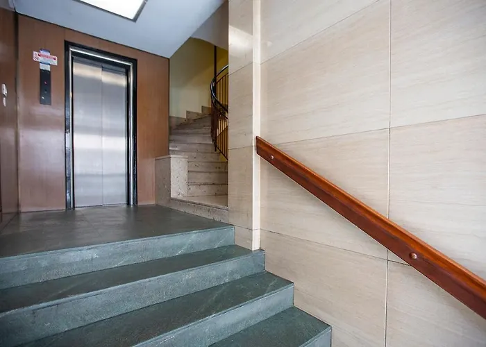 Lake, Center & Lakefront דירה *