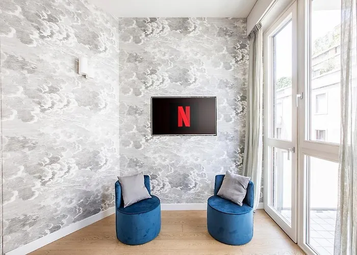 Lake, Center & Lakefront