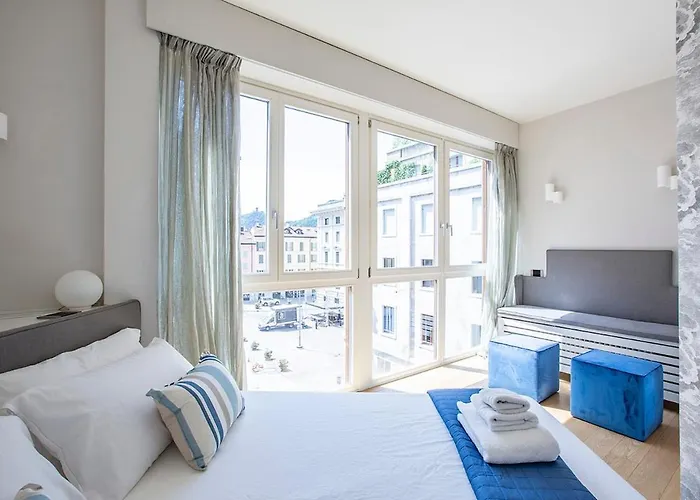 Lake, Center & Lakefront * Όπως